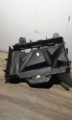 Skoda Fabia Mk2 (5J) Battery tray 