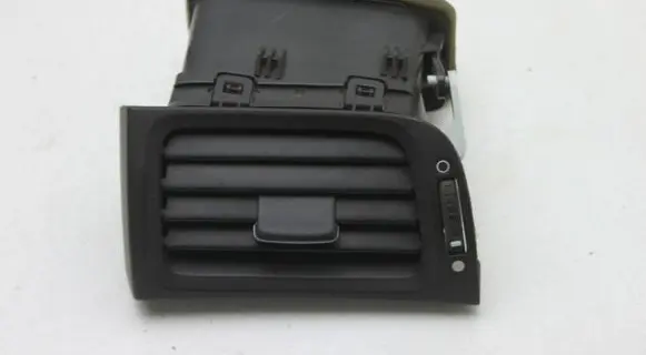 Honda Accord Dashboard side air vent grill/cover trim E8475161500