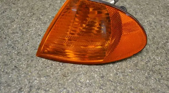BMW 3 E46 Front indicator light 1315106140