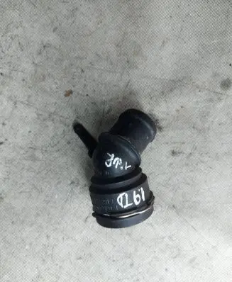 Volkswagen Touran I Engine coolant pipe/hose 6Q0122291E
