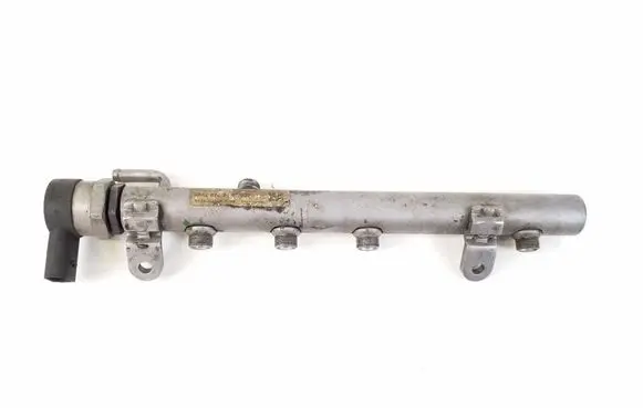 Mercedes-Benz S W221 Fuel main line pipe A6420702495