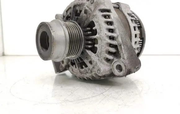 Jaguar XF X250 Generator/alternator 12090622125N