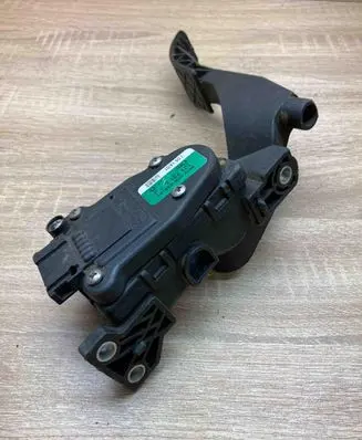 Audi A6 S6 C5 4B Accelerator throttle pedal 1J1721503J 6PV008026