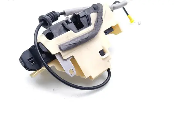Volvo XC40 Rear door lock 32310709