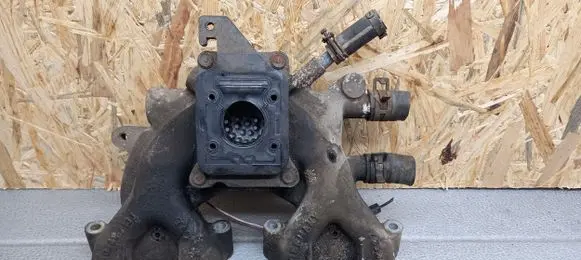 Volkswagen Golf III Intake manifold