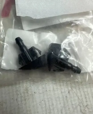 Mazda 3 II Windshield washer spray nozzle BBM467510 000271131408