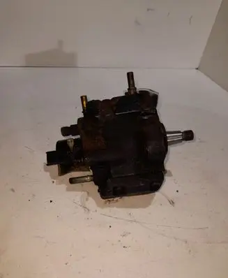 Renault Scenic I Fuel injection high pressure pump 7700111010 0445010018