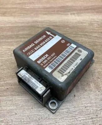 Audi A4 S4 B5 8D Airbag control unit/module 8A0959655B 0285001037