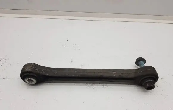 Rear control arm