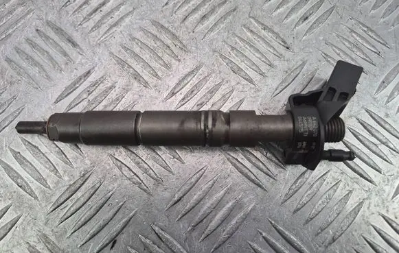 Mercedes-Benz CLS C219 Fuel injector A6420701987 090109 0445115