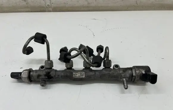 Volkswagen Transporter - Caravelle T6 Fuel main line pipe 04L130093 04L130764B