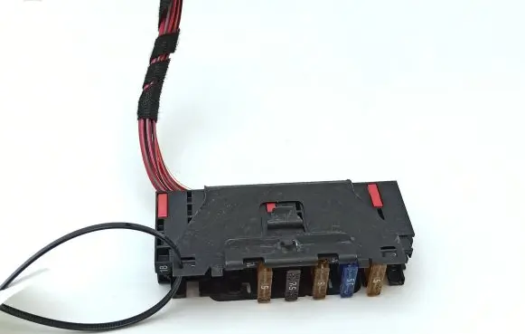 Mercedes-Benz R W251 Fuse module 0025450901 17683000000