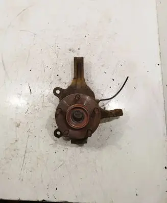 Nissan X-Trail T31 Front wheel hub spindle knuckle