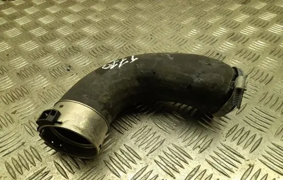 Volvo S90, V90 Air intake hose/pipe 31657757