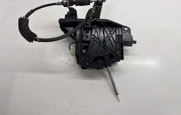 Subaru Outback (BT) Gear shifter/selector 35110AN00A