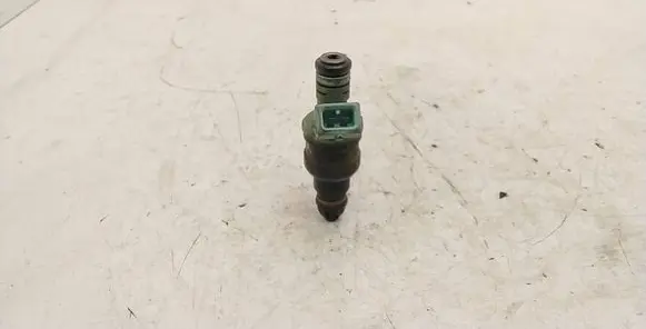 Fuel injector