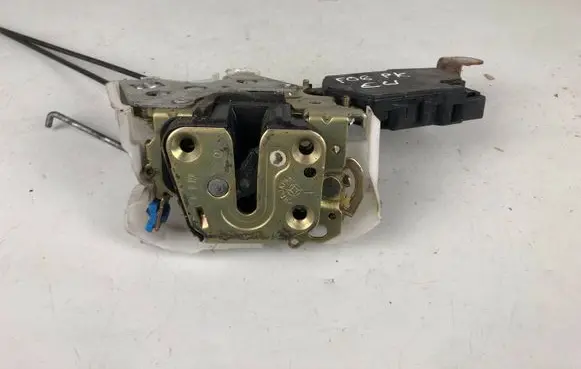 Subaru Forester SG Front door lock 61032SA070