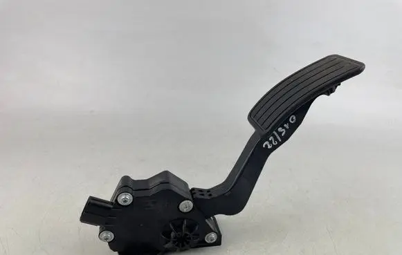 Subaru Outback (BS) Accelerator throttle pedal 36010AL070