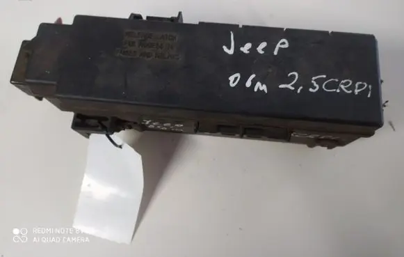 Jeep Grand Cherokee (WK) Fuse module 96555J 56009984AR