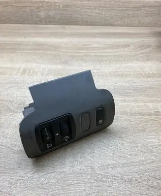 Renault Scenic I Headlight level height control switch 8200140984 8200140985