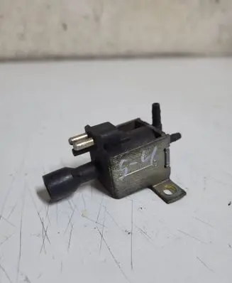 Mercedes-Benz E W124 Turbo solenoid valve 0015408697 5690130100
