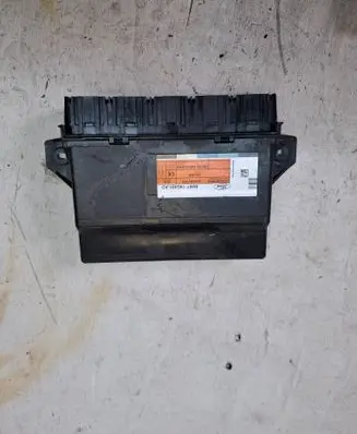Ford Kuga I Comfort/convenience module 8M5T19G481AD 5WK48777H 2007DJ0476