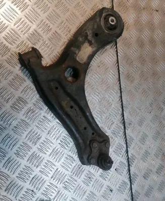 Skoda Fabia Mk2 (5J) Front lower control arm/wishbone