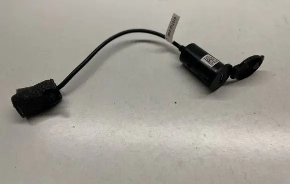 Dodge PickUp RAM SRT-10 USB socket connector 68158770AB P68158770AB