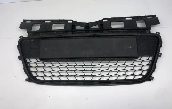 Hyundai i30 Front bumper lower grill 865612L010 865802L000