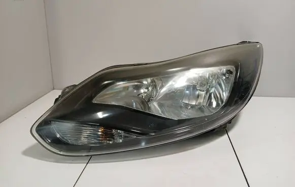 Ford Focus Headlight/headlamp E425175 1481914820 1482114822