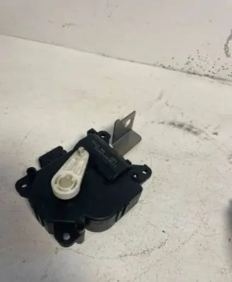 Subaru Legacy Air flap motor/actuator 1138002430