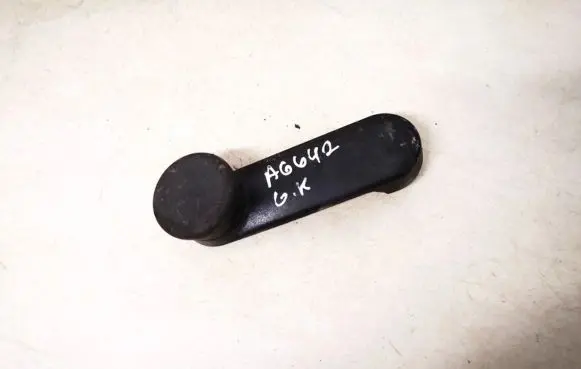 Opel Vectra B Front door window winding handle 90247150 90459502