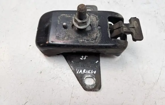 Volkswagen Amarok Engine mount bracket 2H6199256