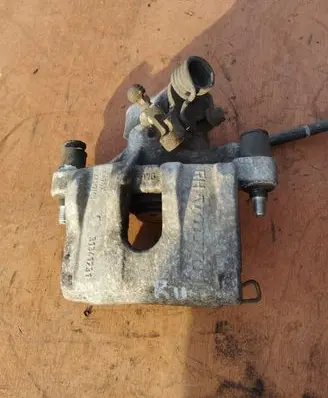 Volvo V40 Rear brake caliper 31341231