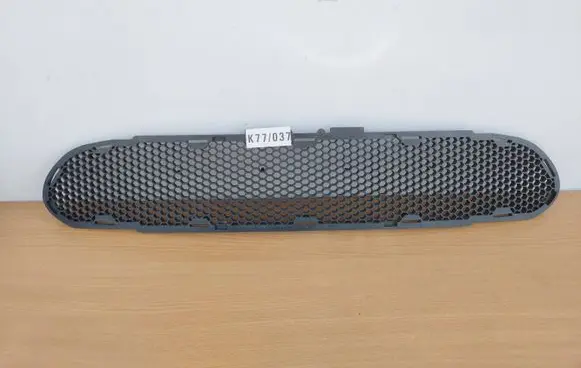 Ford Escort Front bumper lower grill 95AB-A018A58-BD