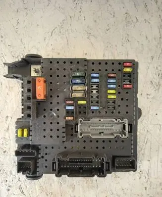Volvo XC90 Fuse module 30786646 00007178565 28080156