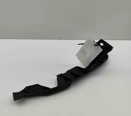 Front bumper mounting bracket