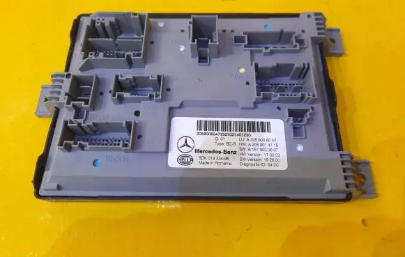 Mercedes-Benz C W205 SAM control unit A2059006047