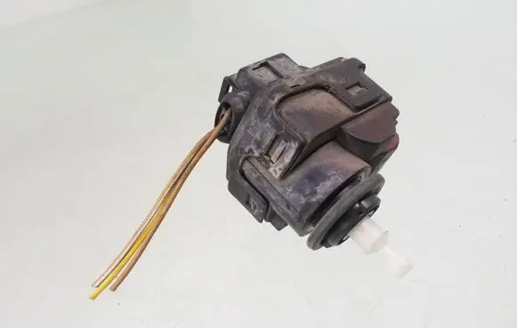 Headlight level adjustment motor