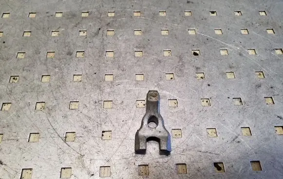 BMW 3 E90 E91 Fuel Injector clamp holder