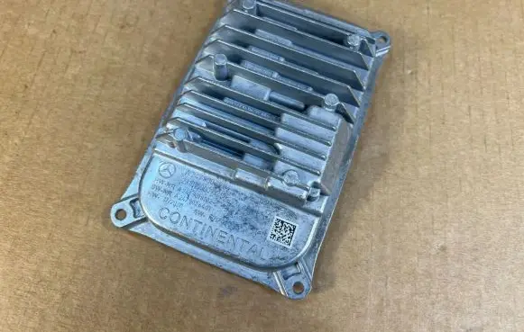 Mercedes-Benz G W463 2nd Gen LED ballast control module A2479003904