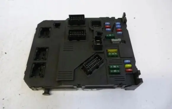 Peugeot 407 Comfort/convenience module 9655708480
