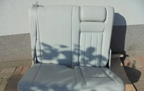 Lincoln LS Second row seats 