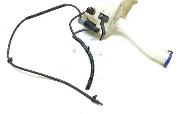Windshield washer fluid reservoir/tank