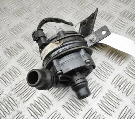 Mercedes-Benz E W238 Electric auxiliary coolant/water pump A2535010920 A0005002685