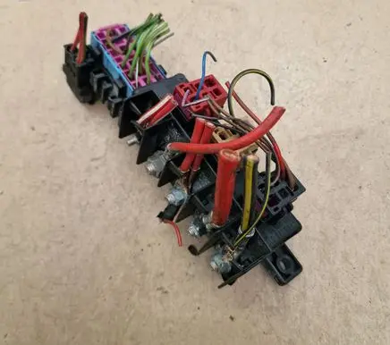 Volkswagen Golf IV Fuse box set 8L0941822 896081000