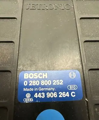 Audi 80 90 B3 Engine control unit/module 443906264C 0280800252