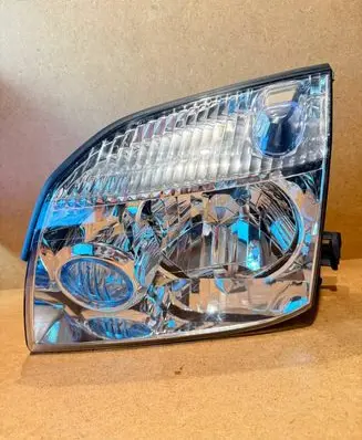 Nissan X-Trail T30 Headlight/headlamp 0821511A4L 200511 T2096