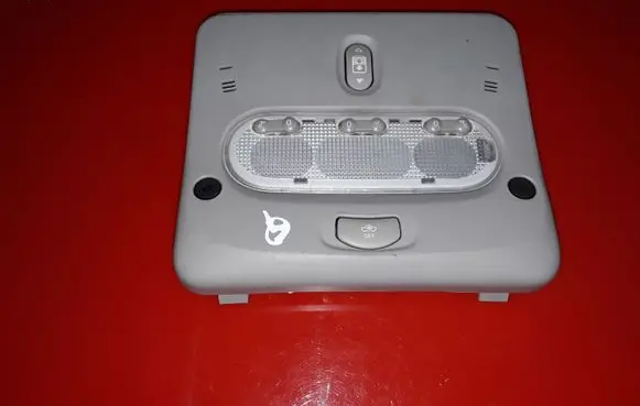 Nissan Qashqai Front seat light 264304EA30