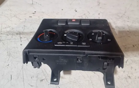 Opel Zafira A Climate control unit 024420732